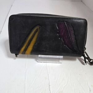 Feather wallet